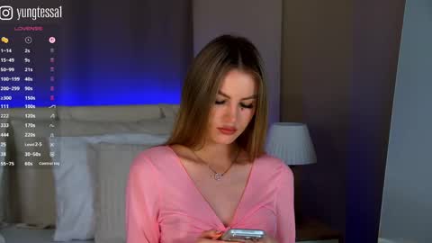 Snapshot of yungtessa chatting on 05.31.26 Tessa online show from 05.31.26