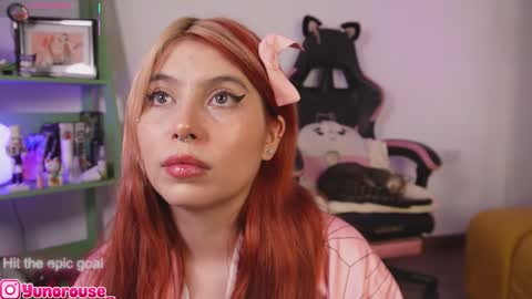 yunorose_ online show from 12.18.25