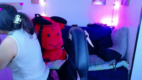 Snapshot of yuny_haruno chatting on 10.03.25 Haruno online show from 10.03.25