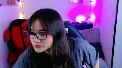 Snapshot of yuny_haruno chatting on 10.16.25 Haruno online show from 10.16.25