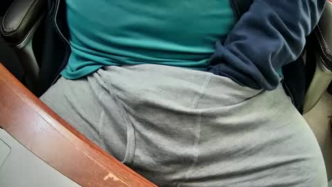 yuppers1234 online show from 03.10.25