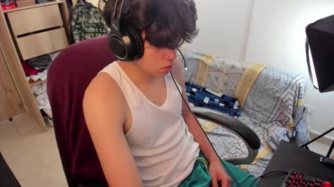 yurii_moody online show from 10.19.25