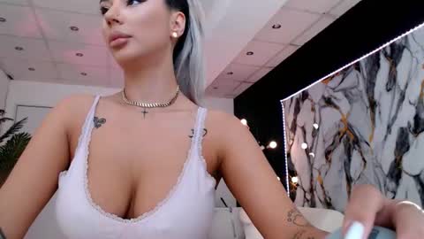Snapshot of yuukenzi chatting on 07.17.26 Maria online show from 07.17.26