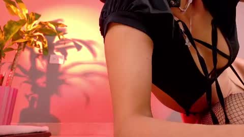 Yuyi Cam online show from 07.17.26