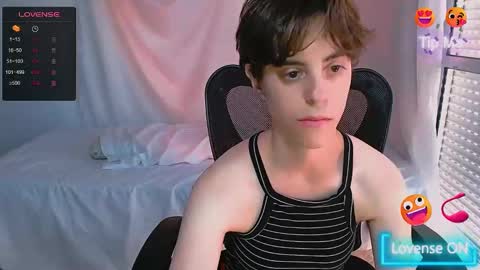 Snapshot of yuyito15 chatting on 02.13.25 Yuyu online show from 02.13.25