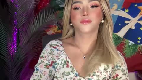 Snapshot of yvonne_guidotti chatting on 12.27.24 Miss Cali online show from 12.27.24