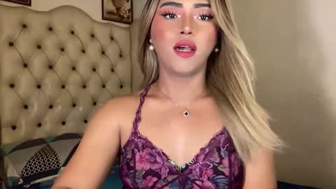 Snapshot of yvonne_guidotti chatting on 01.07.25 Miss Cali online show from 01.07.25