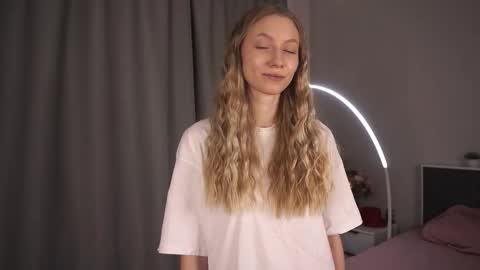 Lina online show from 03.10.26