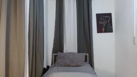 Snapshot of zabrina_huge chatting on 11.21.25 ts baby banana online show from 11.21.25