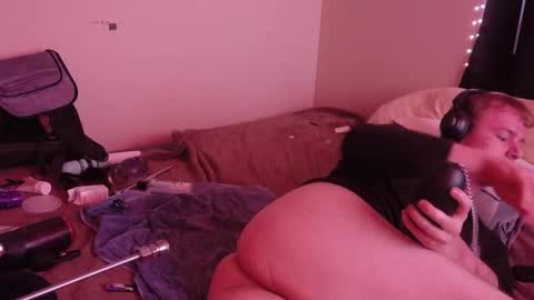 Zach Feels online show from 10.11.25