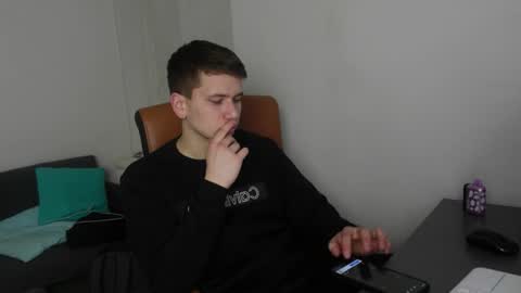Snapshot of zack_gillian chatting on 05.03.26 ZACK GILLIAN online show from 05.03.26