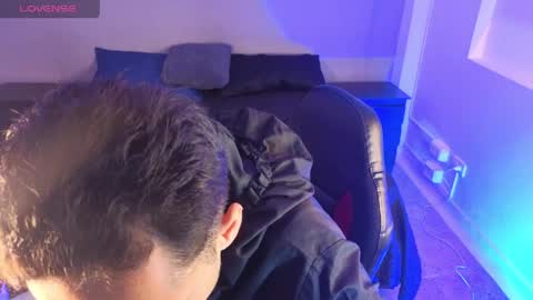 Snapshot of zack_isback chatting on 04.17.26 zack_isback online show from 04.17.26