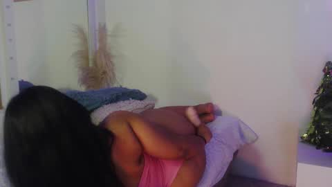 Snapshot of zafiro_evans chatting on 11.11.25 zafiro_evans online show from 11.11.25