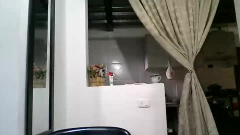 Zafiro online show from 04.08.26