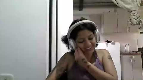 Snapshot of zafiro_rubi chatting on 05.11.26 Zafiro online show from 05.11.26