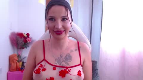 Snapshot of zafiro_sapphire chatting on 06.30.26 cristal online show from 06.30.26