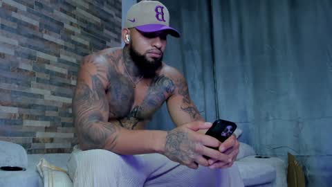 INSTAGRAM yormanfit7 online show from 01.17.25