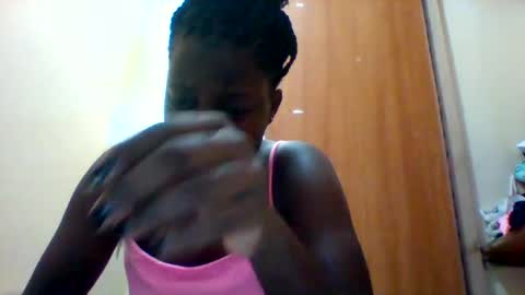 Snapshot of zainxxxx chatting on 02.05.25 zainxxxx online show from 02.05.25