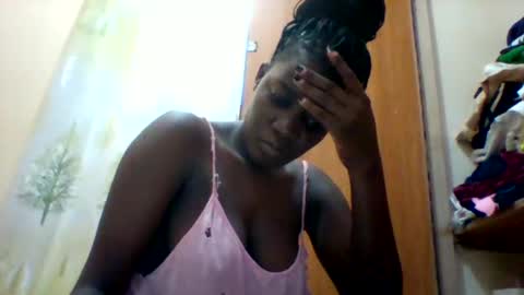 Snapshot of zainxxxx chatting on 03.06.25 zainxxxx online show from 03.06.25