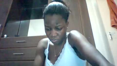 Snapshot of zainxxxx chatting on 06.11.26 zainxxxx online show from 06.11.26