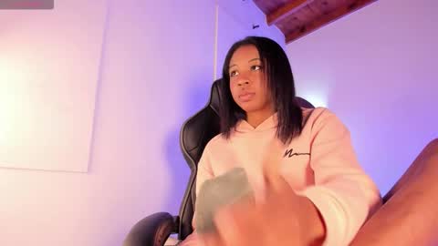 Zaira online show from 11.27.25