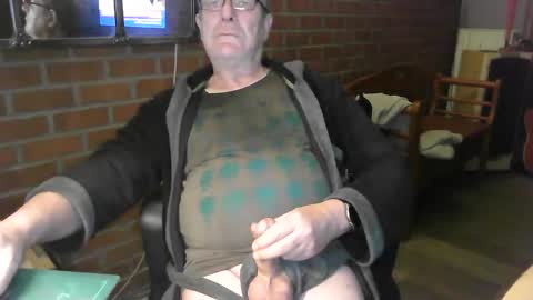 Snapshot of zalinger chatting on 05.04.26 zalinger online show from 05.04.26