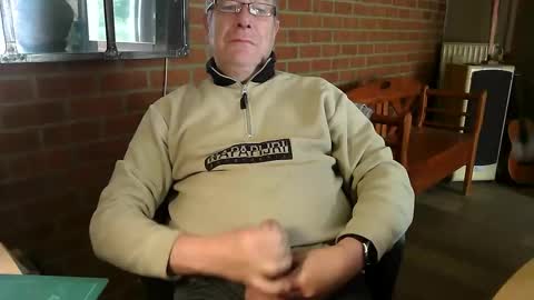 Snapshot of zalinger chatting on 05.12.26 zalinger online show from 05.12.26