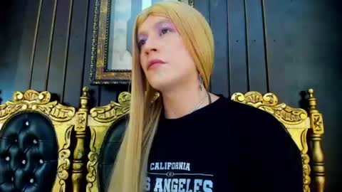 Snapshot of zalir_666 chatting on 06.18.26 Megan online show from 06.18.26