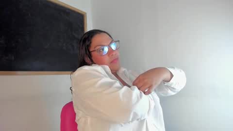 Danna online show from 10.24.25