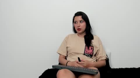 zammii69 online show from 10.25.25