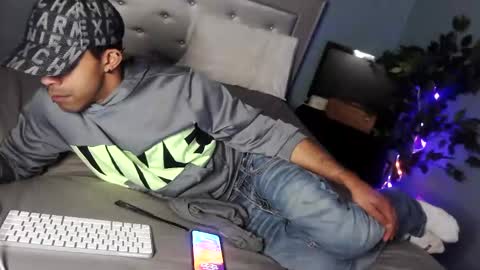 Snapshot of zamoraedii1994 chatting on 01.17.25 Edii online show from 01.17.25