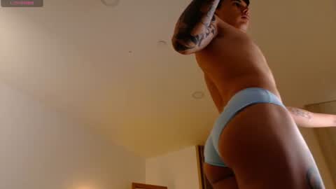 Snapshot of zamuel_18 chatting on 06.24.26 zamuel -15 off online show from 06.24.26