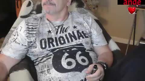 Snapshot of zander007 chatting on 11.16.25 zander007 online show from 11.16.25