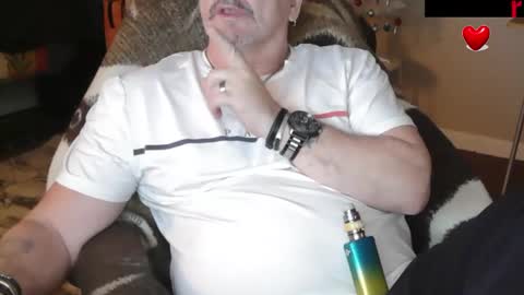 Snapshot of zander007 chatting on 11.19.25 zander007 online show from 11.19.25