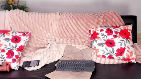 Zane Lux online show from 06.06.26