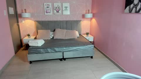 Snapshot of zara__sweet chatting on 01.29.25 Zara Sweet online show from 01.29.25