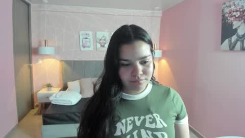 Zara Sweet  online show from 12.04.25