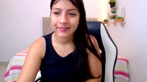 Snapshot of zara_cute18 chatting on 05.21.26 Zara online show from 05.21.26