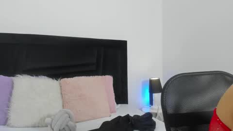 Snapshot of zara_swet chatting on 02.12.26 ZARA online show from 02.12.26