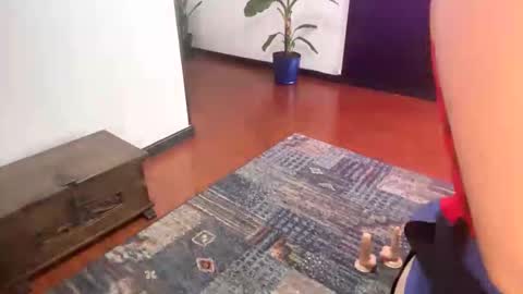 HELLO I AM ZARA NTMU online show from 10.01.25