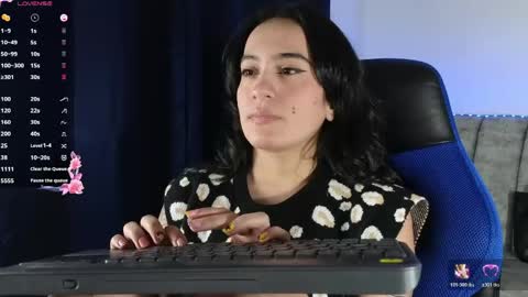 Snapshot of zaradames_ chatting on 06.05.26 zaradames_ online show from 06.05.26