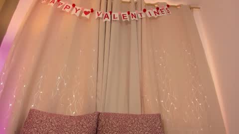 Snapshot of zaradulce chatting on 02.21.26 Zara . online show from 02.21.26