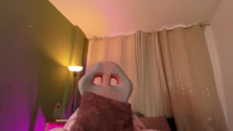 Snapshot of zaradulce chatting on 02.26.26 Zara . online show from 02.26.26