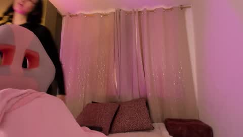 Snapshot of zaradulce chatting on 02.27.26 Zara . online show from 02.27.26