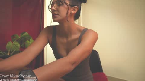 Miss Lynch   Next show  2911 online show from 12.21.24