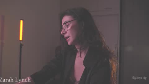 Snapshot of zarahlynch chatting on 03.12.26 Miss Lynch Next show 2911 online show from 03.12.26