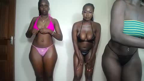 Snapshot of zaria_quesson chatting on 03.01.26 Zaria online show from 03.01.26