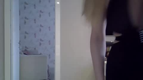 Zarina Swift online show from 03.11.25