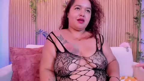 Snapshot of zarulynn chatting on 07.22.26 zarulynn online show from 07.22.26