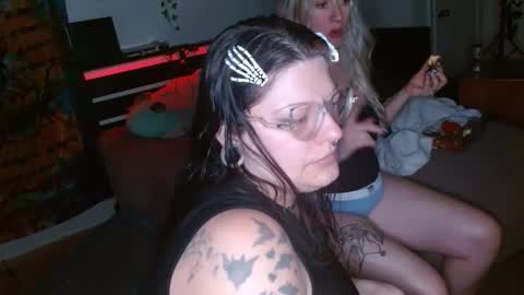 Snapshot of zawmbiemoonz chatting on 04.09.26 zawmbiemoonz online show from 04.09.26